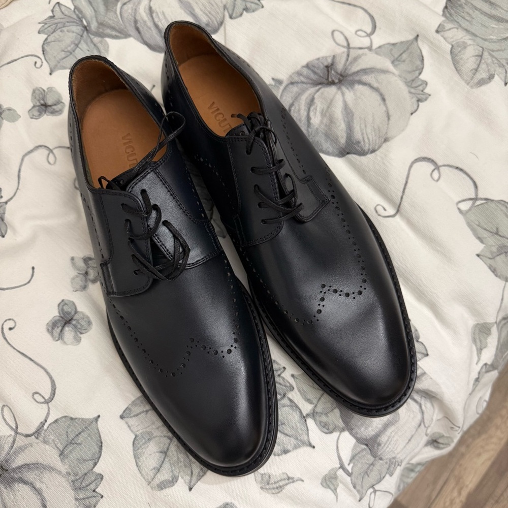 Vicutu Men's Premium Black Leather Derbys